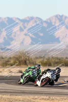 media/Dec-07-2025-CVMA (Sun) [[3e7d2de5dc]]/Race 17-Amateur Formula Middleweight/